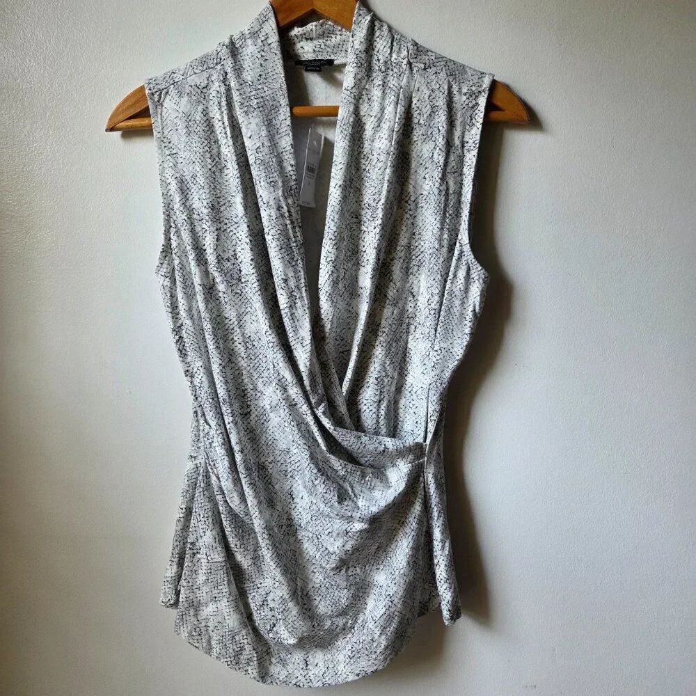NWT ANN TAYLOR SURPLICE NECK WRAP STYLE SLEEVELESS SNAKESKIN PRINT TOP SIZE M